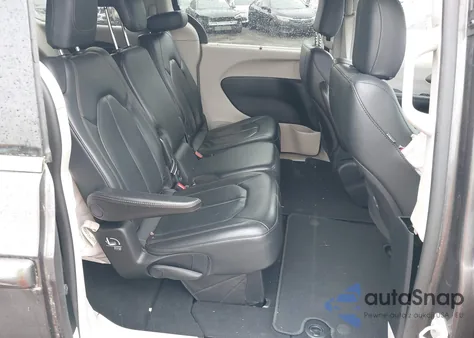 2019 Chrysler Pacifica Touring L из США, поврежденный, VIN 2C4RC1BG7KR733248